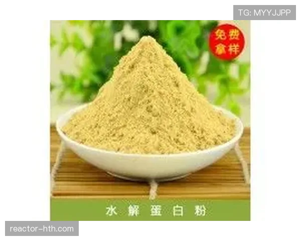 谌利军家的冰箱里塞满了蛋白粉，连饮料都喝零卡的